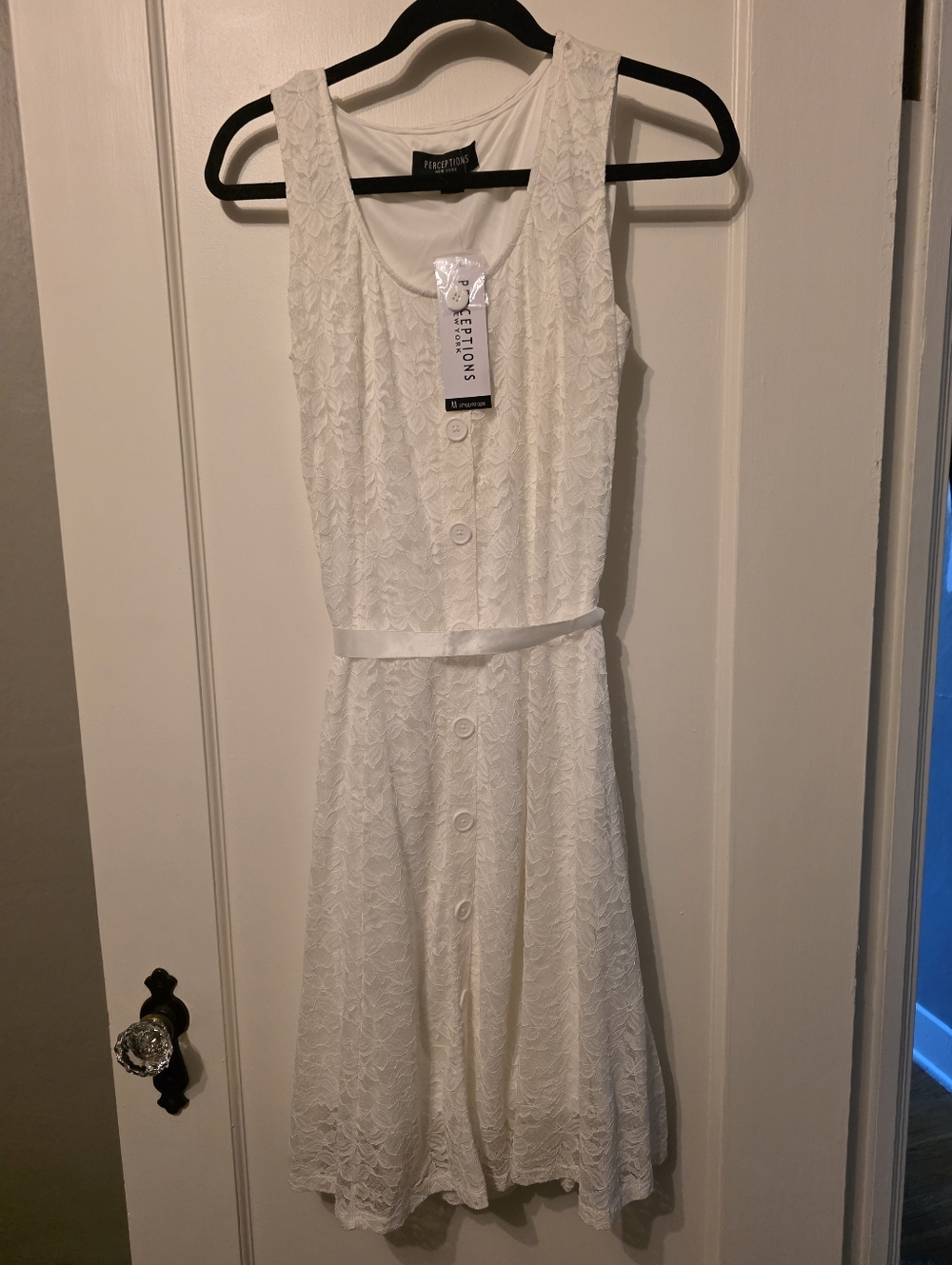 Perceptions New York White Lace Midi Dress Medium NWT